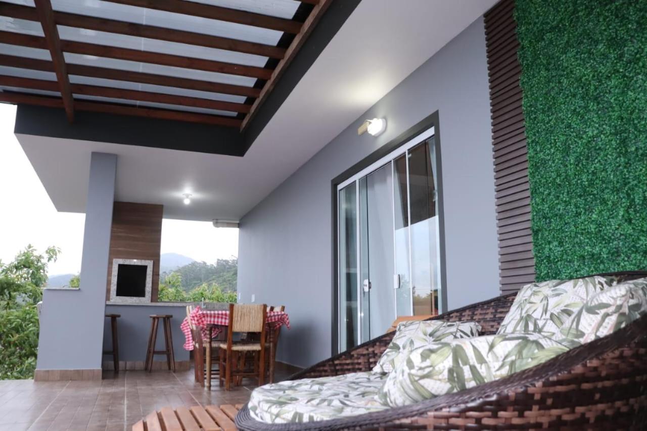 Enseada De Zimbros Residencial Apartment บอมบินญัส ภายนอก รูปภาพ